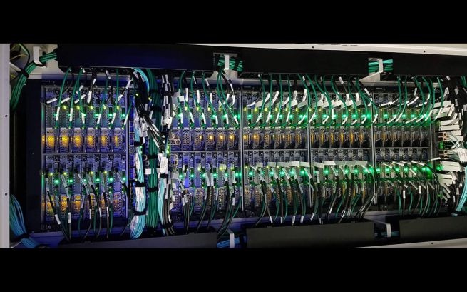 Batterie auto elettriche supercomputer michael faraday